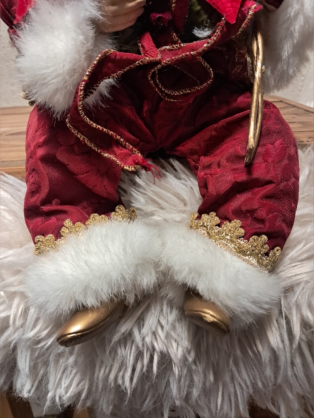 Old World Style Sitting Joker Santa Clause - Picture 6 of 7